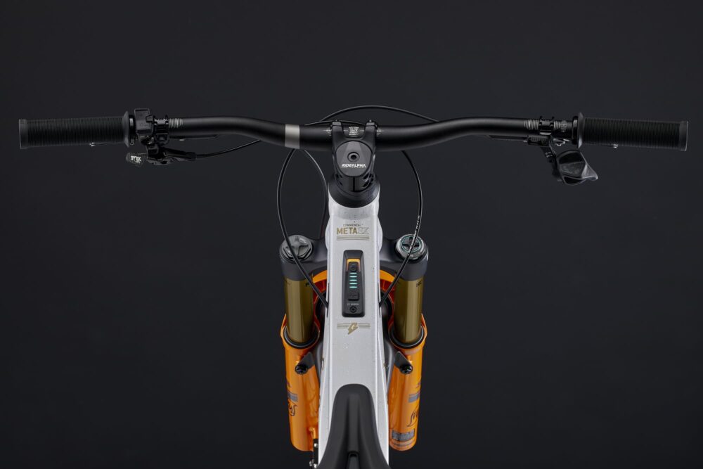 COMMENCAL META POWER SX 400 SIGNATURE GLITTERY WHITE - immagine 4